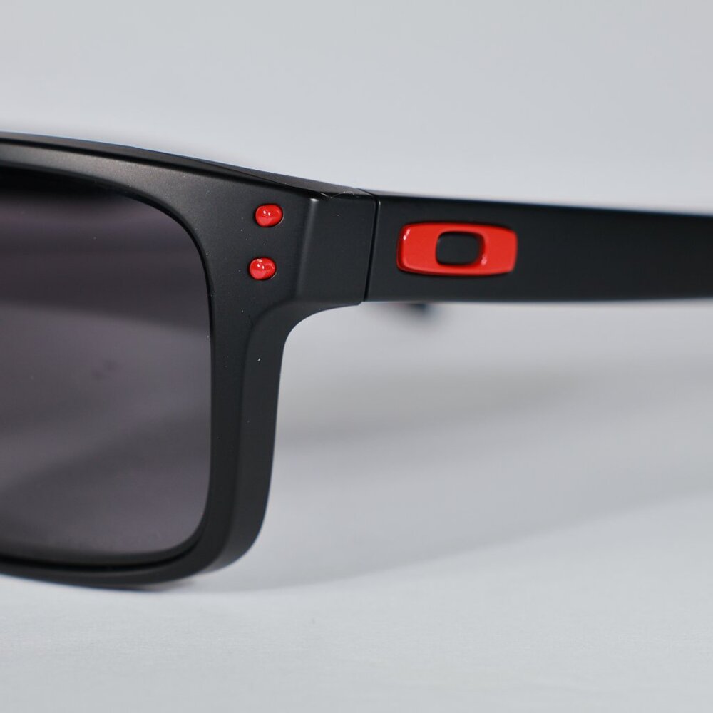 Oakley Holbrook Matte Black Prizm Grey Sunglasses+Red FiRE LEnses Polarized Reva - Picture 4 of 13